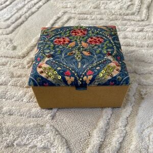 New Boho Embroidered Fabric Jewelry Box